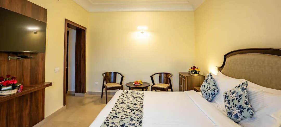 jüSTa Alwarbagh Resort & Convention Centre